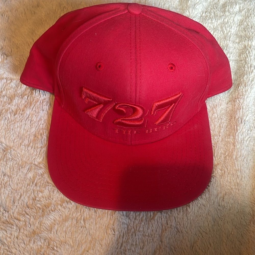 727 The burg hat - Picture 2 of 6